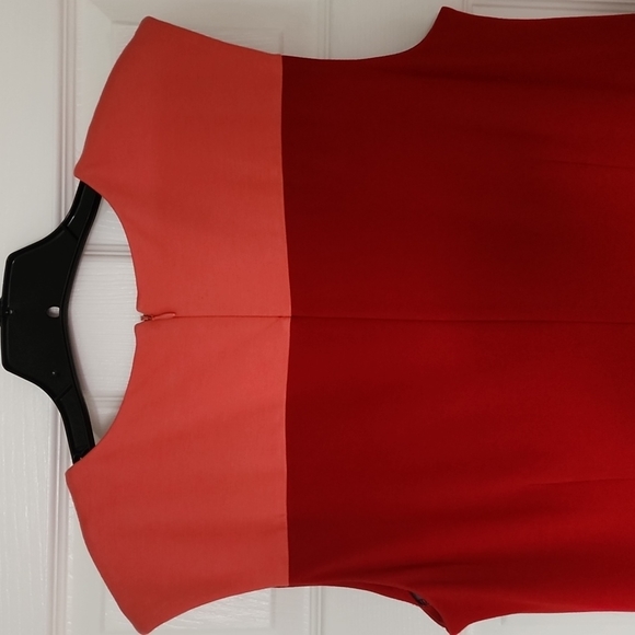 DRESS - Picture 4 of 8